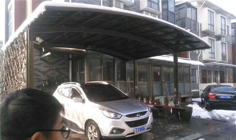 2018年大雪，讓劣質（zhì）車棚雨棚顯露原形