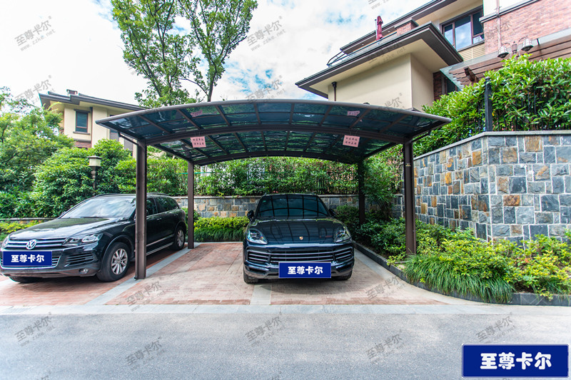 現（xiàn）在北京鋁合金車棚價格（gé）多少錢一平？