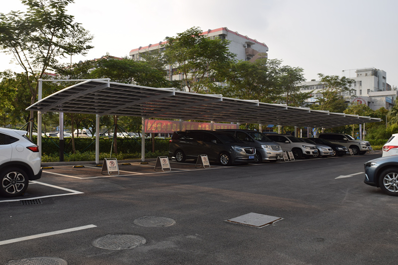車（chē）棚廠家分享小區停車棚圖片案例，讓小區停車不在雜亂