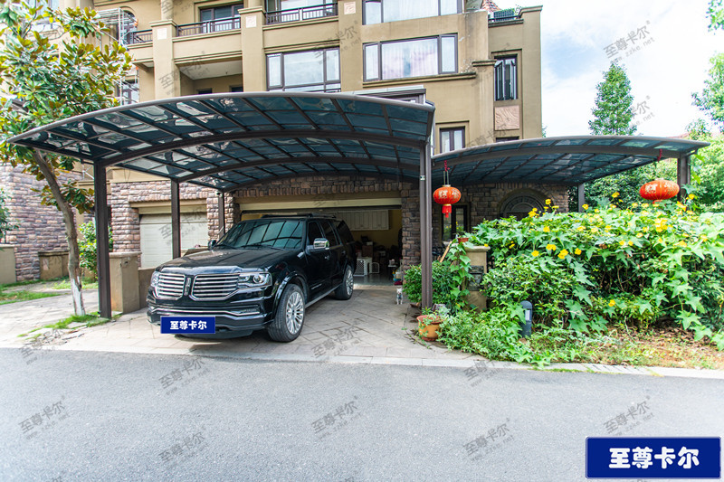 鋁合金（jīn）車棚（péng）價格差太大了？這就是價格差異原因