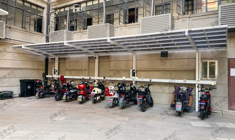 至尊（zūn）卡爾電動車充電棚.jpg