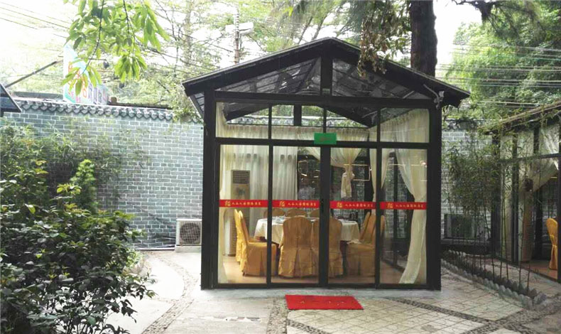 鋁合金雨棚在園林（lín）景觀中的應用範圍