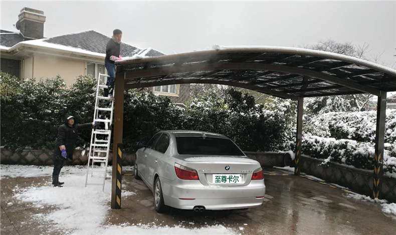 用戶（hù）如何處（chù）理雨棚積雪？