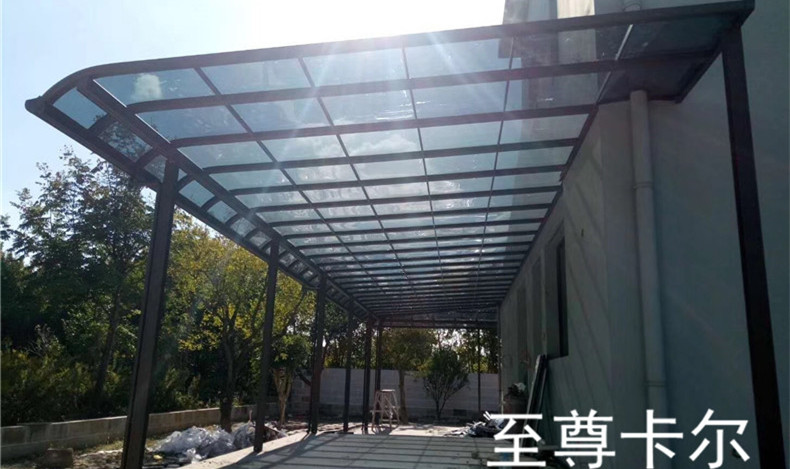 聚碳酸酯遮陽板相比較於傳統遮陽板有什麽優勢？